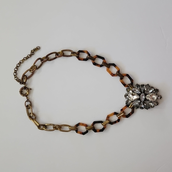 Boutique Jewelry - Statement Necklace Gold Tortoise Lucite Crystal Sparkle Pendant GUC